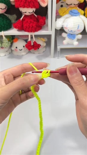 A simple cat's ear hat.#crochet #lovely #crochethat #crochettutorial #catearhat #hat #simplecrochet | DIY And crafts | Facebook