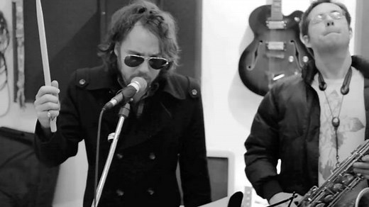 Broken Social Scene » Modest Mouse "The World At Large"