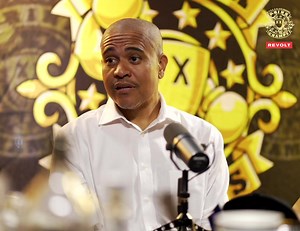 "That's how I learned how to make beats from Large Professor" #IrvGotti shares his experiences with the legendary, Large Professor. Gotti recalls sitting back and observing #LargeProfessor craft beats, absorbing knowledge from him. He believes that Large Professor embodies the true essence of what hip-hop represents on Drink Champs 🍾🏆 W/ #NORE & #DJEFN #DrinkChamps 🍾🏆 Full Episode W/ #IrvGotti is OUT NOW On #REVOLT #TV & Full Audio is on all podcast platforms powered by #IntervalPresents & #