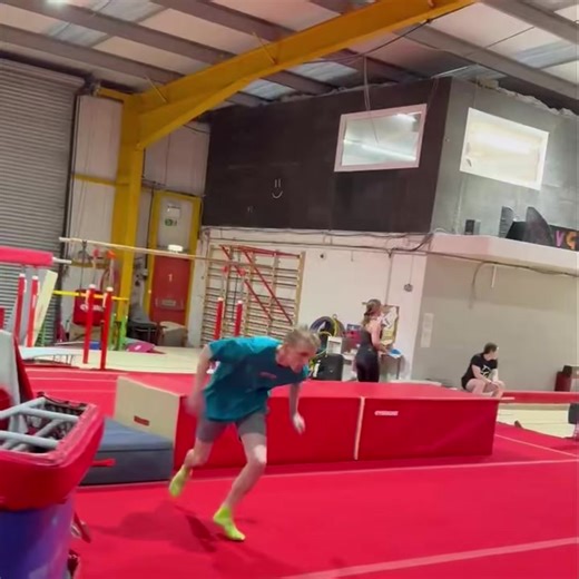 | Freerunning Spaces at VGA Crumlin | We have SPACES AVAILABLE in our 8-9pm sessions at VGA Crumlin for ages 7 - sessions run Monday, Wednesday and Fridays and are open to all abilities!! (Earlier sessions are available but these are currently fully booked - but you can wait for a space via the link below) To register and try a class, sign up here 👇 https://app.loveadmin.com/ThirdpartyRegistration.aspx?clubID=bc2ff096e3345934736b4bc4a393a923 | Valleys Gymnastics Academy
