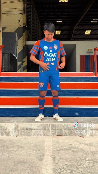 Welcome to Port ASM futsal club, SAKSORN 2️⃣5️⃣🧡💙 ยินดีต้อนรับเข้าสู่สโมสรฟุตซอลการท่าเรือ เอเอสเอ็ม ศักย์ศรณ์ ศรีฉ่อง 🧡💙