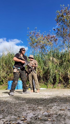 CLASS: RIFLE SKILLS DRILLS w/ @extreme_tactical_solutions 💥 Don’t take our word for it — just ask the students. 👀 Our regular, @fellowshipdefensegroup always keeps it real… and hearing positive feedback like his reminds the instructor he’s on the right track. 💯🔥 Progress, patience, and real results — that’s what HTC is all about. 🎥 Content by @LocalContentCreators — Miami-Dade & Broward’s #1 content agency. #ShootHTC #HTCTraining #PistolSkillsDrill #RifleSkills #FirearmTraining #MiamiGunRan