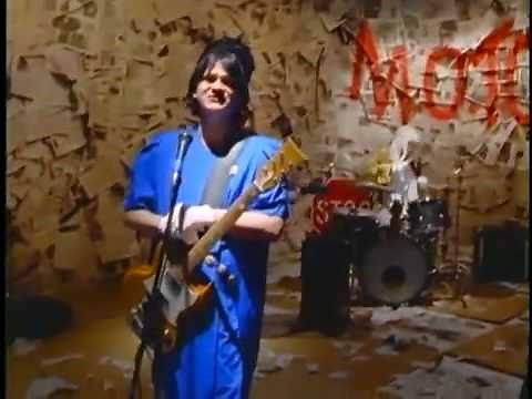 M.O.T.O. "Dance Dance Dance Dance Dance To The Radio" (official video) (2002)