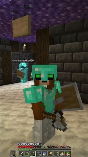 Streaming with voices in your head 🎙️ #minecraft #minecraftshorts #vanillaminecraft #networksquirrel