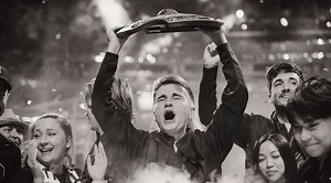 Top 5 iconic plays in the history of Dota 2 esports