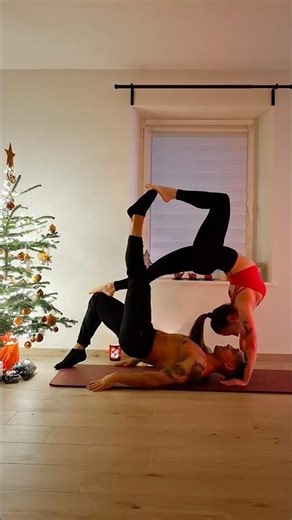 Christmas Acro Behind the Scenes 🎄🤸‍♂️