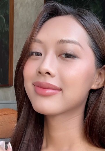 Review về nền Laura Mercier Foundation