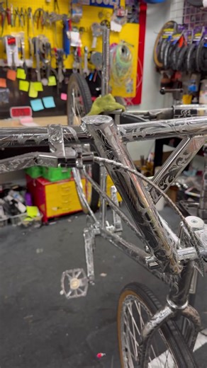 engraved custom bike 🔥 #franksbikeshopdowney #franksbikeshopdowneydidthat #franksbikeshop #angiethemechanic #custombikes #engravedbike Follow the ig franksbikeshopdowney