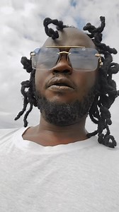 TREE HUGGING CHALLENGE FOR THE BOXING FRATERNITY.. #boxing #treehuggingchallenge | Abelito Sokoro