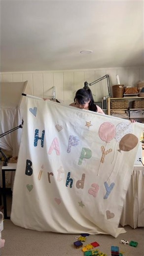DIY Birthday Banner ✂️ Happy Birthday Decor