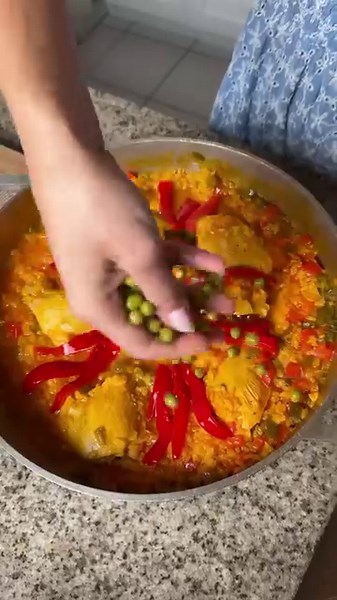 254K views · 541 reactions | Arroz con Pollo a la Chorerra! This is...