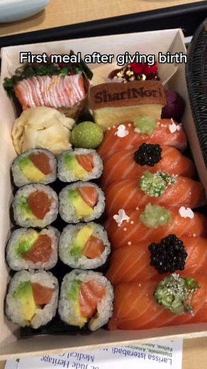 looking busted after being in labor for 16 hours #sushi #whatieatinaday #fyp #foryoupage