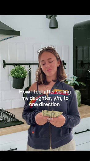 Now she has to live with one direction whatever will happen 🤷‍♀️ #onedirection #funny #yn #fanfic #harrystyles