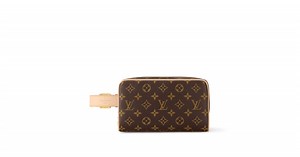 Products by Louis Vuitton: Locker Dopp Kit