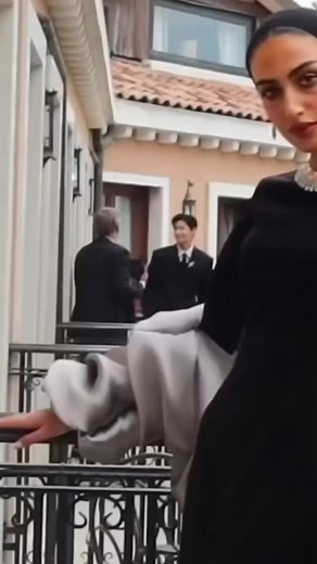 [ 🎥 Ctto ] nice background 😄 #chaeunwoo #Eunwoo #차은우 #chaeunwooastro #astro #아스트로 #arohastro #fantagio #reelsvideoシ | Dongmin