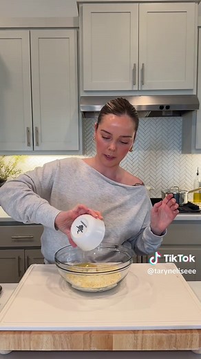 Delicious Crockpot Chicken Legs with Potatoes & Green Beans