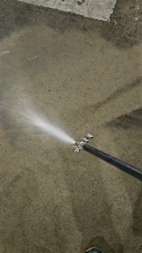 Pressure Washing Fort Wayne, Indiana | Removing Years of Grease, Oil & Dirt from Concrete