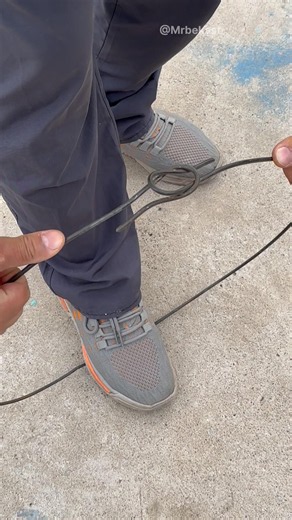 😱 The Iron Wire Knot Trick Every Builder Should Know!