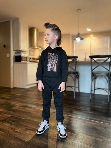 121K views · 6K reactions | Boosie said, unt unt let me graduate elementary school first before we start talking college! Eagle pride amplified! #nccu #hbcu #solidarity #minivlog #raisingcultures #grwafirstgrader #boosieofraisingcultures #bhm #adoptionjourney #transracialadoption #morningroutine | Raising Cultures | Facebook