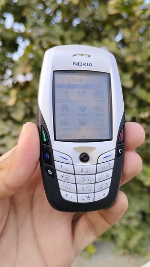 Explore the Nokia 6600 Symbian Smartphone Vintage Era