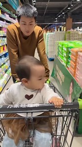 Window shopping ang mag-ama😁 magturo pa ng tissue #filchibaby #PinayInChina | Ilokana Pinay in China