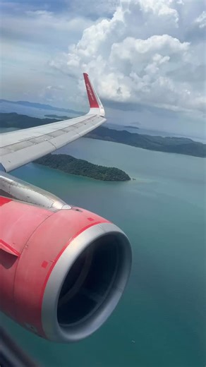 VietJet Air A320 Landing into Phuket | Stunning Approach from Seat 3A (Window View) #Vietjet #Phuket | Utkarsh Thakkar