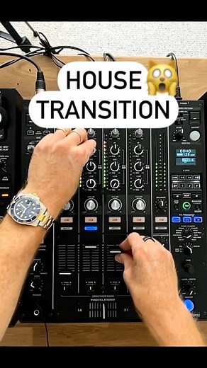 Phil Harris - House DJ and Producer on Instagram: "Follow for daily DJ tricks and tips. In this post I’m going to show you how I would typically do a blend between two house tracks. #HowToDJ #DJ #DJTracks #DJTips #MixingOnDJDecks #Mixing"