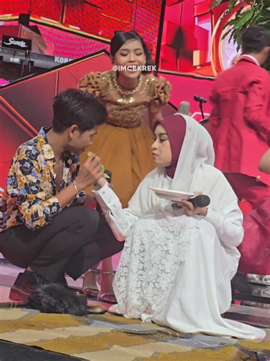 MILEN MILA VALEN KALAU LAGI BEGINI BIKIN FANS DARDERDOR DA 7 MEGA KONSER JAKARTA PUNYA GAYE .... #da7 #indosiar #milen #milada7 #valenda7