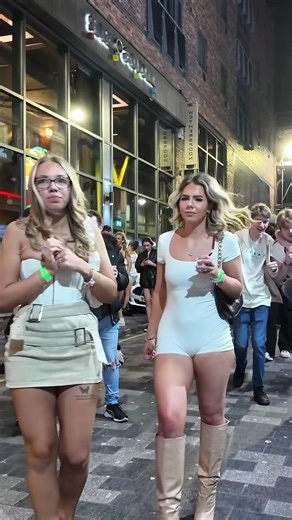 The Beauty of Manchester girls at night 💃🏽🌃💖🔥। #uk #nightlife Part - two