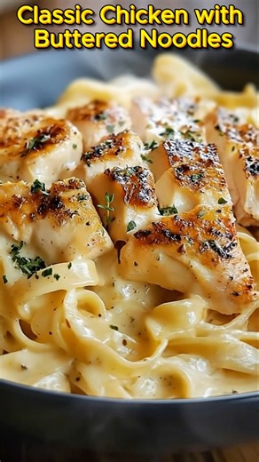 quotidian recipes on Instagram: "Classic Chicken with Buttered Noodles A Simple, Kid-Friendly Comfort Dish That Never Fails This cozy classic pairs juicy chicken with buttery noodles and just enough seasoning to make it a go-to for picky eaters and grown-ups alike. Ingredients: 1 lb boneless, skinless chicken breast or thighs Salt, pepper, garlic powder, to taste 1 tbsp olive oil or butter 8 oz egg noodles 3 tbsp butter 1 tbsp fresh parsley, chopped (optional) Grated Parmesan, for serving (optio
