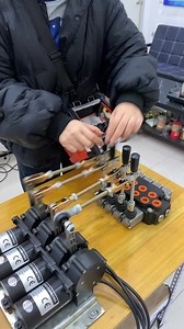 36K views · 98 reactions | A proportional valve of a wireless remote controller for a crane mounted on a vehicle,Remote control 150 meters,Waterproof, no delay,#LongRangeRemote #CraneTech #HeavyLifting #Crane #HeavyEquipment #Construction #Lifting #CraneOperator #RadioControl#Baumaschinen #Grue #Grua #Gru #Dźwig #Kran#EquipoPesado #Grúa #Guindaste #MaquinariaPesadaDieses | Remote control of lifting machinery | Facebook