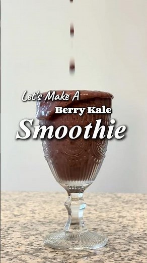 Berry Kale Smoothie | Kale from my Tower Garden