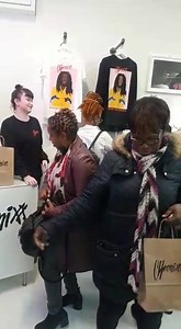 Last day for the Chronixx pop up shop in Brixton Village. Closes at 9pm. 📹 @StartAFireJNL on Twitter | Chronixx