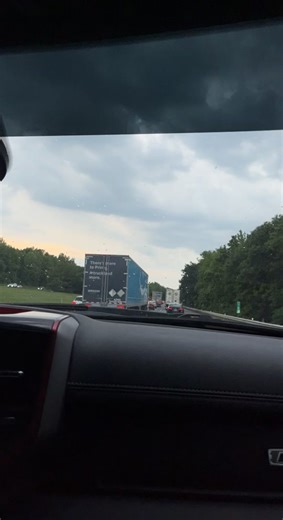 #theresmoretoprime #prime #amazon #trucking #reading #readingaloud #fy @HEYYY :)