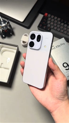 Oppo Find X9s Pro White Unboxing: When it comes to Camera versus inhand feel, which would you choose