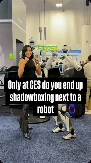 13K views · 119 reactions | When a robot can shadow box better than you 壘 #CES2026 #muaythai #vegaslocal #fighter #mma | Helena Padilla | Facebook