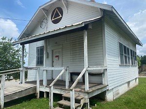 Historic schoolhouse gets a facelift