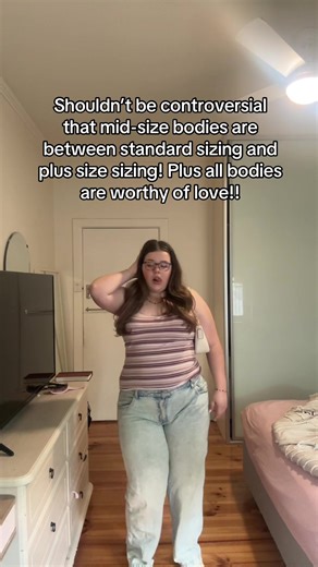 There a difference between being a size MEDIUM and being in the middle (mid) of both sizing guides! 🤭🫶💕 #relatable