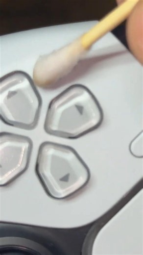 Cómo Limpiar tu DualSense Fácil y Rápido #shorts #playstation5 #ps5