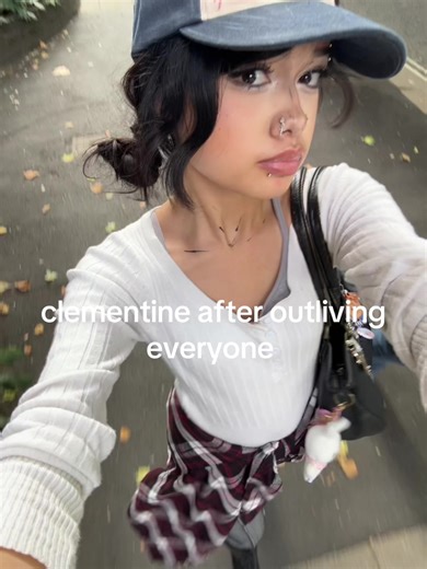 Clementine Cosplay Highlights from The Walking Dead Game