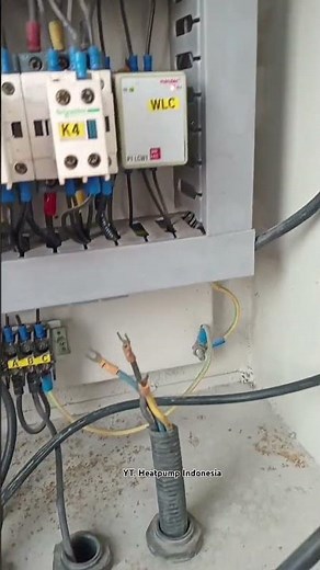 Variable Speed Drive (VSD) rangkaian alat yang digunakan untuk mengendalikan kecepatan motor pompa