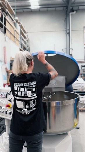 Industrial dough mixing, done right 😮‍💨 | Escher MT240 Spiral Mixer | Vanrooy Machinery