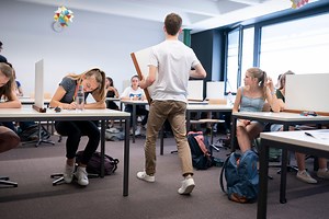 "Kultusminister Söder": Landtag streitet über Exen und Abfragen