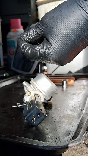 Is your snowblower engine surging like this? I hear it all the time, "But I used stabilizer" or "I shut off the fuel and ran it empty" DOESNT MATTER! Fuel stabilizer is more or less snake oil, it does not preserve fuel longer than 5 months, and you will have fuel related issues caused by fuel left in your machine even only 7-8 months. If your machines sat from March to November, your carburetor can still be salvaged, any length of time after that your odds are less in your favor. I replace more