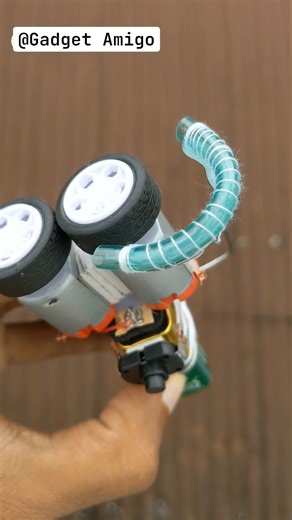 I Built a string shooter Using dc motors!