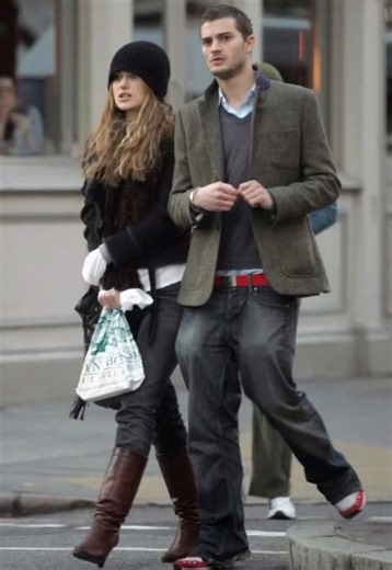 RBF on Instagram: "No swag gap for them #keiraknightley #jamiedornan #keiraknightleyedit #jamiedornanedits #keiraknightleystyle #jamiedornanstyle #celebritystyle #couplegoalss #streetstyle #effortlesschic #minimalism #britishstyle #minimalistfashion #londonstreetstyle #modeloffduty #aestheticedit #fashioninspiration #outfitinspiration #photocollage #moodboard #styleinspo #fashionmoodboard #dailyoutfitinspo #itgirl #britishcool #chicstyle #effortlesslycool #ootdinspo #stylemoodboard"