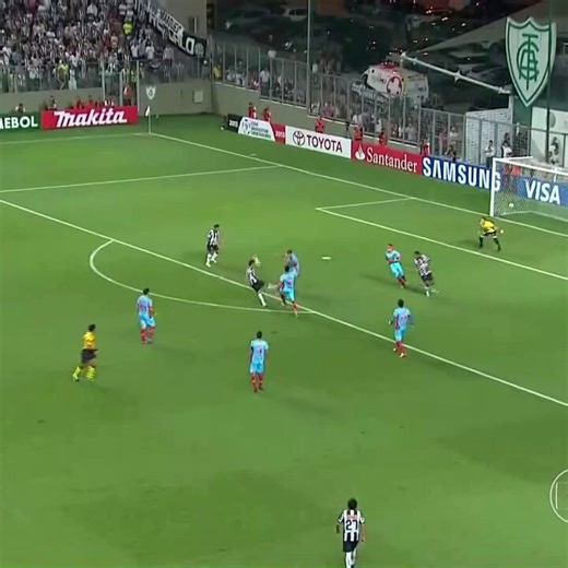 Nunca voy a entender porque Scolari no llevó a Ronaldinho al mundial de Brasil 2014. Error histórico