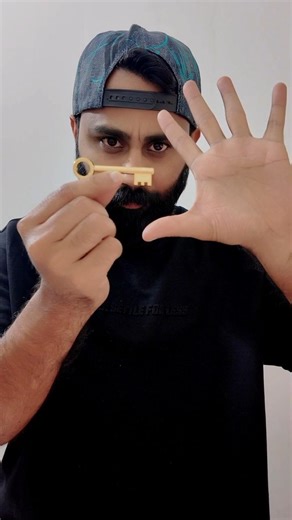 Magic key vanish and appear #magic #magickey #ytshorts