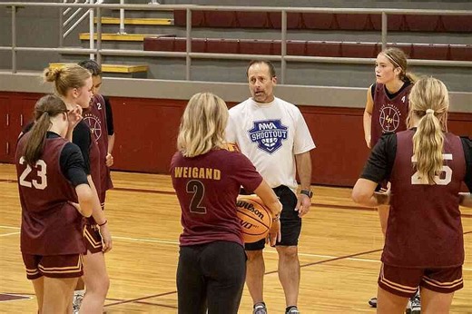 WATCH | Lake Hamilton Lady Wolves aim high with veteran lineup, strong team bond | Hot Springs Sentinel Record