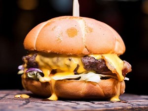 Best Burger Near Arlington Heights: Readers Pick